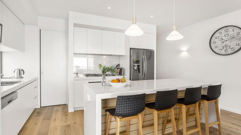 WHITEHAVEN - MORNINGTON - Accommodation Gladstone 1