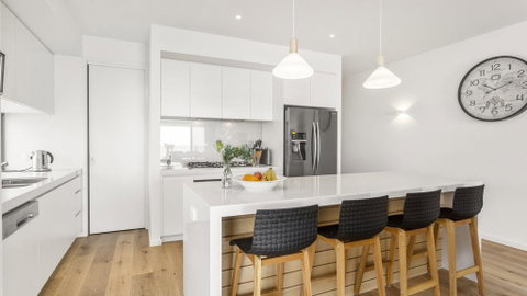 WHITEHAVEN - MORNINGTON - Accommodation Gladstone 1