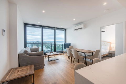 Whitehorse Tower 2 Bedroom 2 Bath - Accommodation Gladstone 0