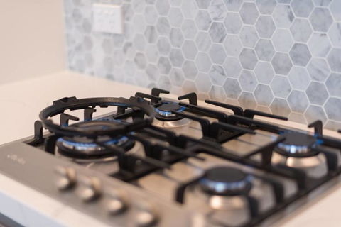 Whitehorse Tower 2 Bedroom 2 Bath - Accommodation Gladstone 3