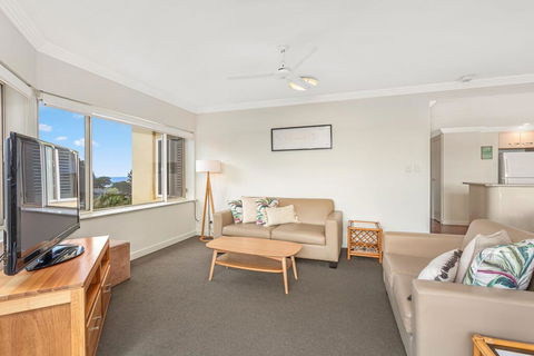 Whitesands 501 - Main Beach Location - Accommodation Gladstone 2