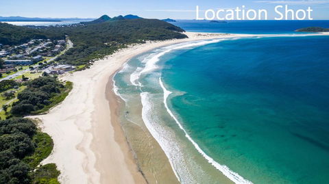 Whitesands Road, Unit 2/12 - Accommodation Gladstone 1