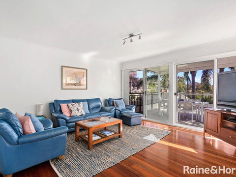 Whiting Escape - 2/13 Whiting Avenue, Terrigal - Accommodation Gladstone 2