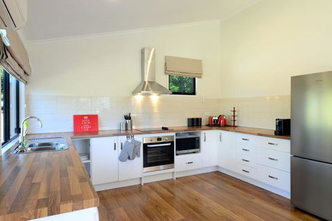 Wild Rose Cottage- Kiaroo, Kangaroo Valley - Accommodation Gladstone 1