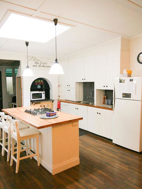 Wildflower Cottage - Accommodation Gladstone 3