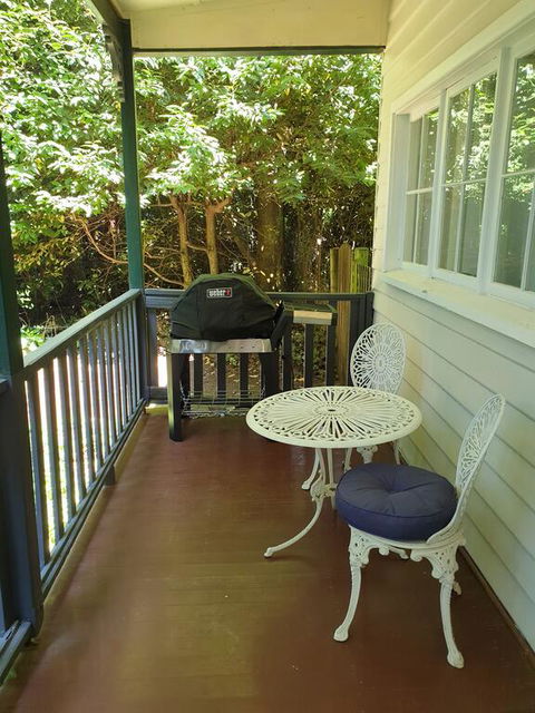 Wildflower Cottage - Accommodation Gladstone 1
