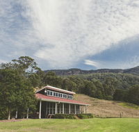 Willabrook Retreat - Mojo Cottage - Romantic escape - Accommodation Gladstone