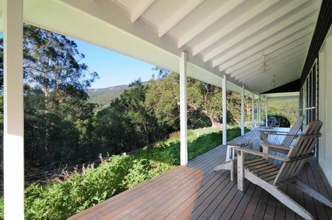 Willabrook Retreat - Rest Cottage - Spoil Yourself! - Accommodation Gladstone 2