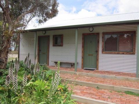 Willalooka Tavern - Accommodation Gladstone 0