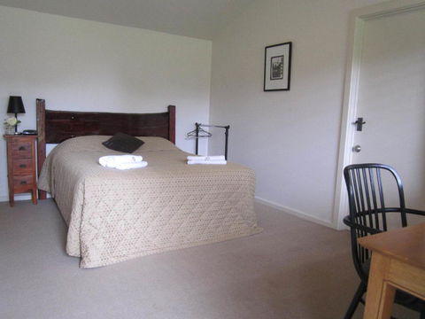 Willalooka Tavern - Accommodation Gladstone 2