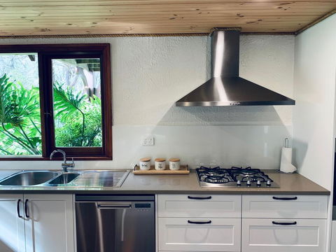 William Bay Cottages - Accommodation Gladstone 2