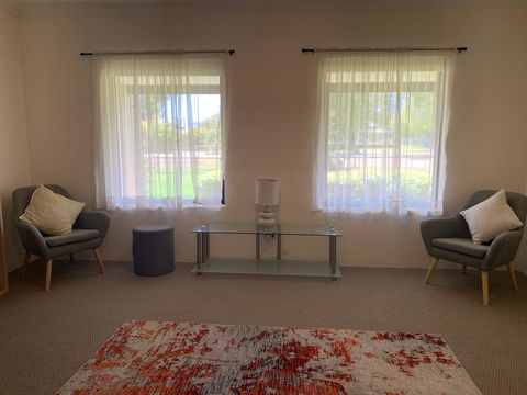 Willow Lodge - Accommodation Gladstone 2