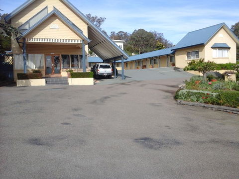 Willows Motel - Accommodation Gladstone 2