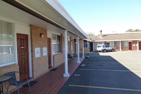 Windmill Motel - Accommodation Gladstone 1