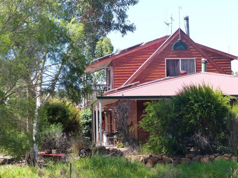 Windrose B&B - Accommodation Gladstone 0