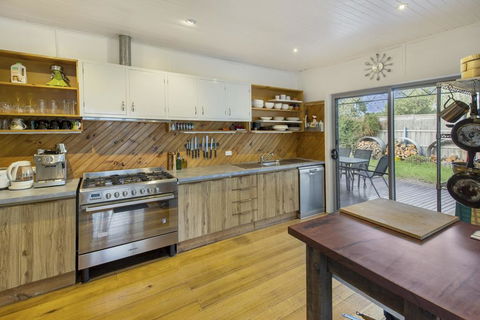 Windsong - Pet Friendly, Wifi And Close To Water - Accommodation Gladstone 1