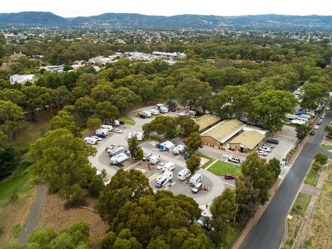 Windsor Gardens Caravan Park - Accommodation Gladstone 0