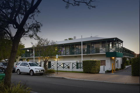 Windsor Lodge - Accommodation Gladstone 0