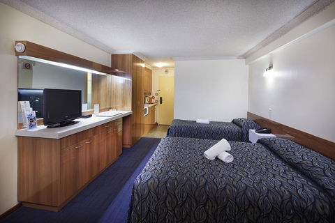Windsor Lodge - Accommodation Gladstone 2