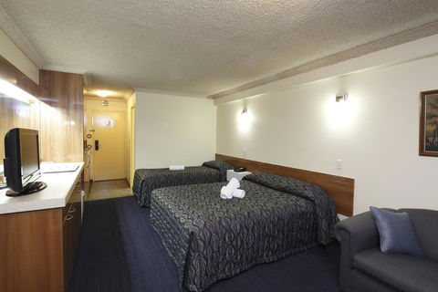 Windsor Lodge - Accommodation Gladstone 1