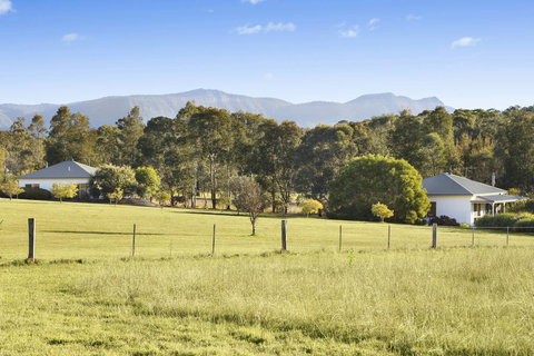 Windsors Edge Cottage Pokolbin - Accommodation Gladstone 1