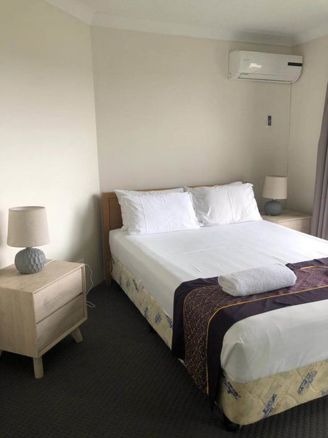 Windsurfer Resort - Accommodation Gladstone 3