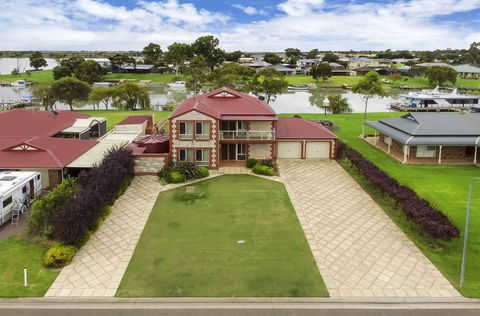 Windy's At Wellington - Accommodation Gladstone 1