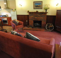 Wintarni Olives Cottage - Accommodation Gladstone