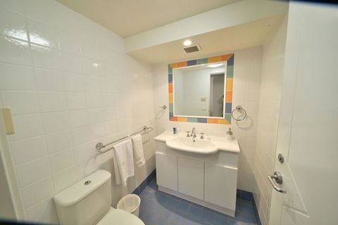 Wintergreen 3 - Accommodation Gladstone 1