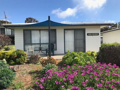 Wintersun Holiday Cottages - Accommodation Gladstone 1