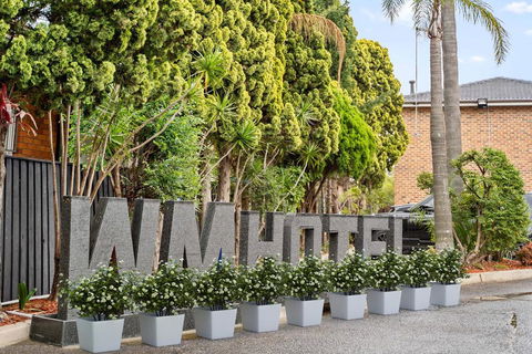 WM Hotel Bankstown - Accommodation Gladstone 0