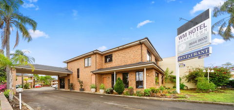 WM Hotel Bankstown - Accommodation Gladstone 1