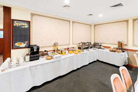 WM Hotel Bankstown - Accommodation Gladstone 3