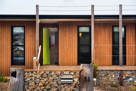 Wombat Hill Lodge - Accommodation Gladstone 0
