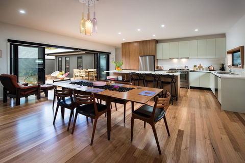 Wombat Hill Lodge - Accommodation Gladstone 2