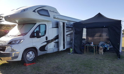 Wonky Stables Holiday Park - Accommodation Gladstone 1