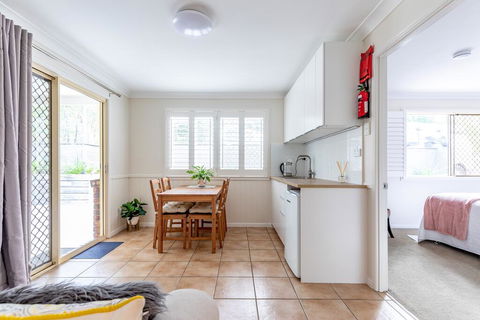 Woodford Gardens - Accommodation Gladstone 2