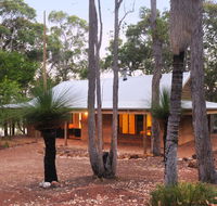 Woodstone Possum Cottage - Accommodation Gladstone