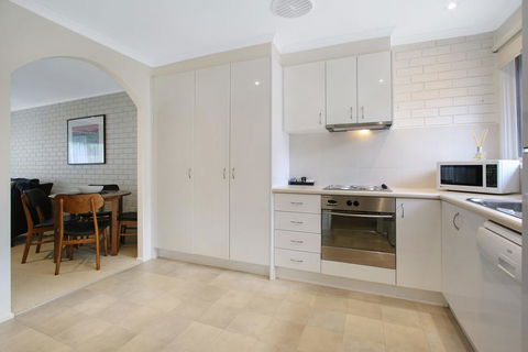Woody's - In Central Bright - Accommodation Gladstone 2