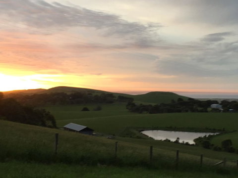 Woolamai Dreaming - Accommodation Gladstone 1