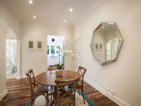 Woollahra Roslyndale Avenue - Accommodation Gladstone 3