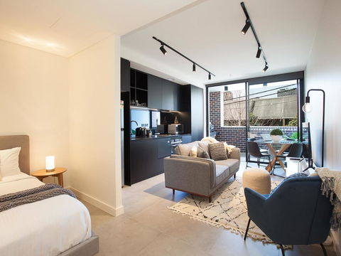 WOOLLOOMOOLOO ANCHORAGE (H)-L'Abode - Accommodation Gladstone 0