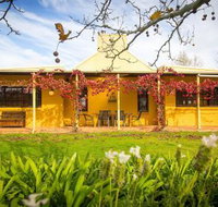 Woolshed Hill Estate - Accommodation Gladstone