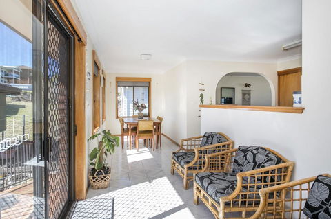 Wooroonga Crescent 9 Kioloa NSW 2539 - Accommodation Gladstone 2