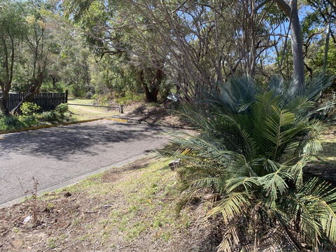 Wreck Beach Cottage @ Shoal Bay - Accommodation Gladstone 1