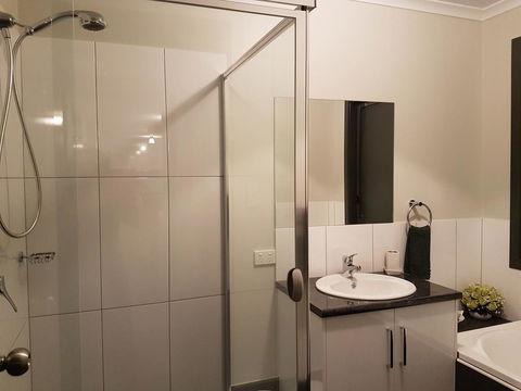 Wudinna Farm View - Accommodation Gladstone 1