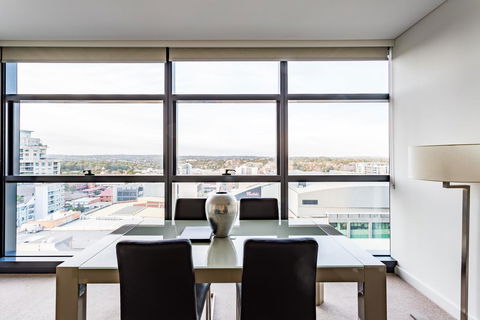 Wyndel Apartments Chatswood - Premium Apartment - Accommodation Gladstone 3