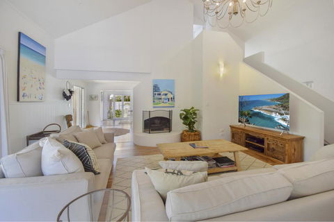 Wyuna Drive - Accommodation Gladstone 0