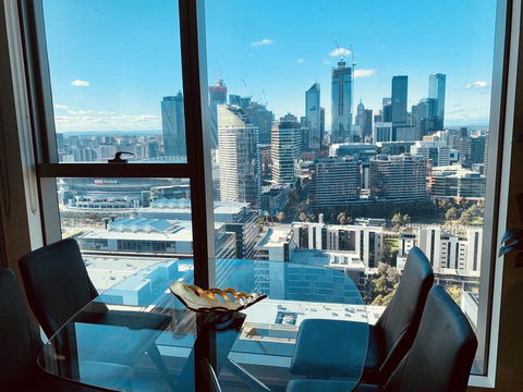 Xu's Residence@888 Collins St - Accommodation Gladstone 0