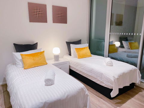 Xu's Residence@888 Collins St - Accommodation Gladstone 3